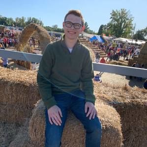 Meet your Posher, Drew